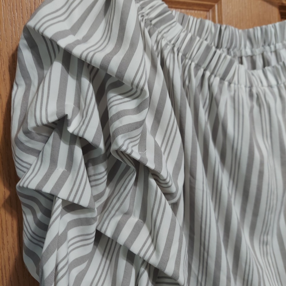 She + Sky Women's SMALL Black & White Striped Top Blouse Boho Peasant Shoulder - Picture 6 of 7